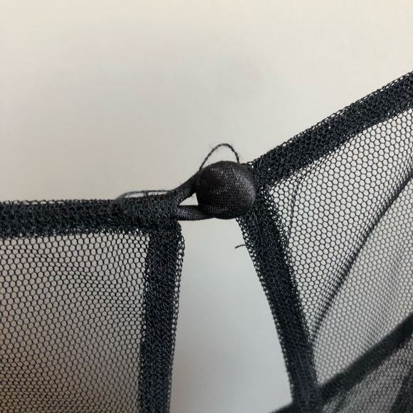 Guess mesh formal dress - Picture 7 of 8